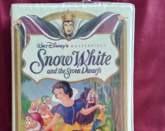 Factory Sealed 1994 Walt Disney&#39;s MASTERPIECE Collection Snow White and the Seven Dwarfs