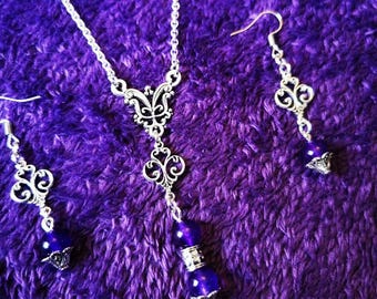 collana con pietre preziose incastonate
