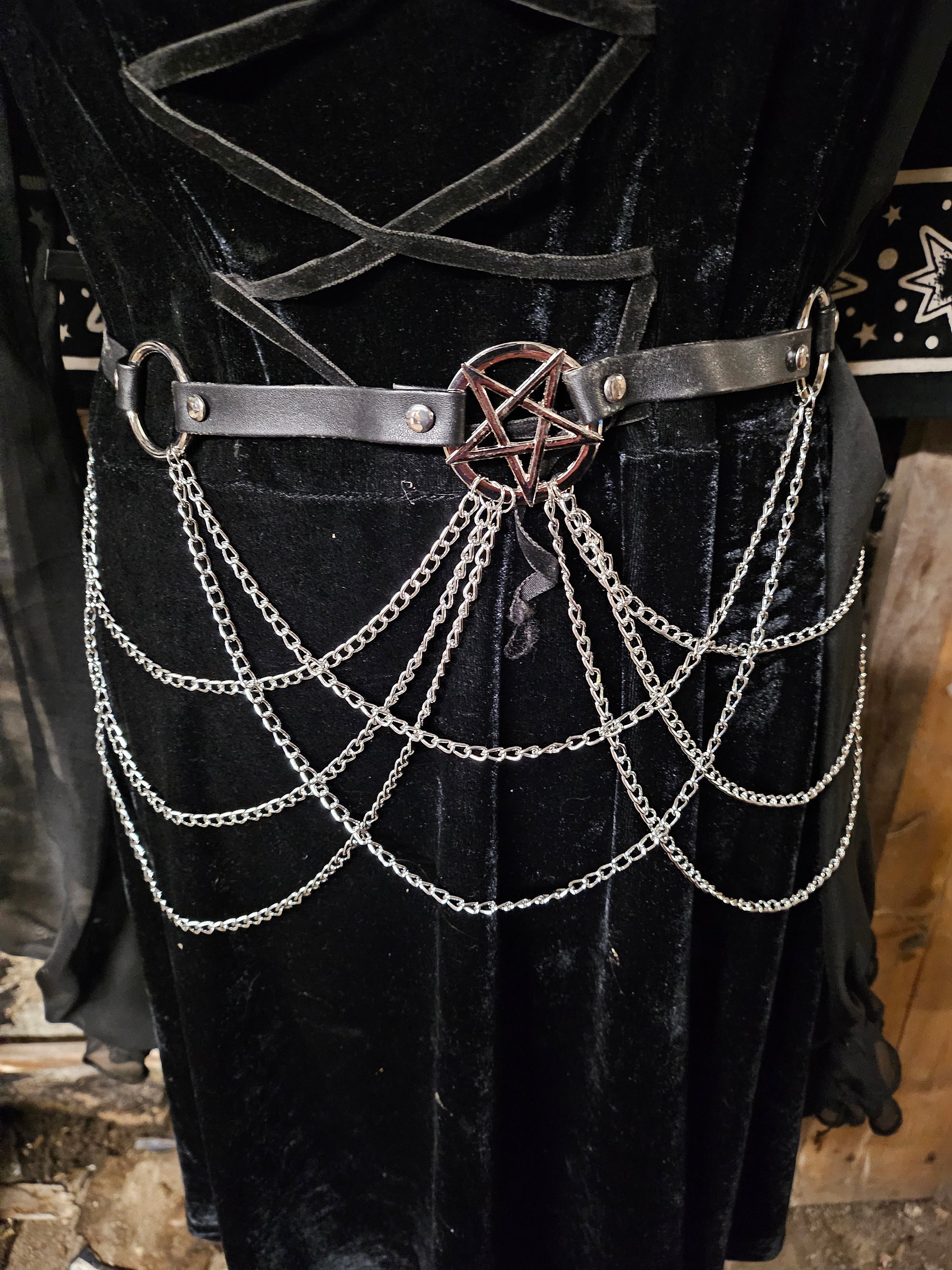 貴重な旧タイプ ! LEATHER CHAIN BELT Llife Pentagram and Chain Faux Leather Chain Belt - Etsy