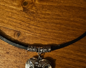Gothic vampire bat locket necklace made to measure this locket is a bright silver shinny silver