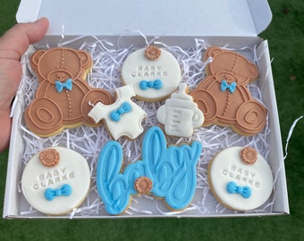 Baby shower biscuits