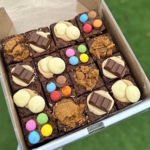 Brownies / Brownies / Scatole di dolcetti al triplo cioccolato