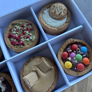 Deep Dish Cookies: Gourmet Cookie Treat Box