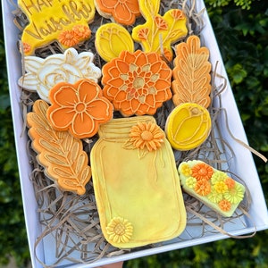 Flower Cookies: Personalized Sugar Cookie Gift Set