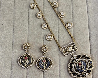 Conjunto de collar victoriano de diamantes y polki dorados: joyería india Kundan