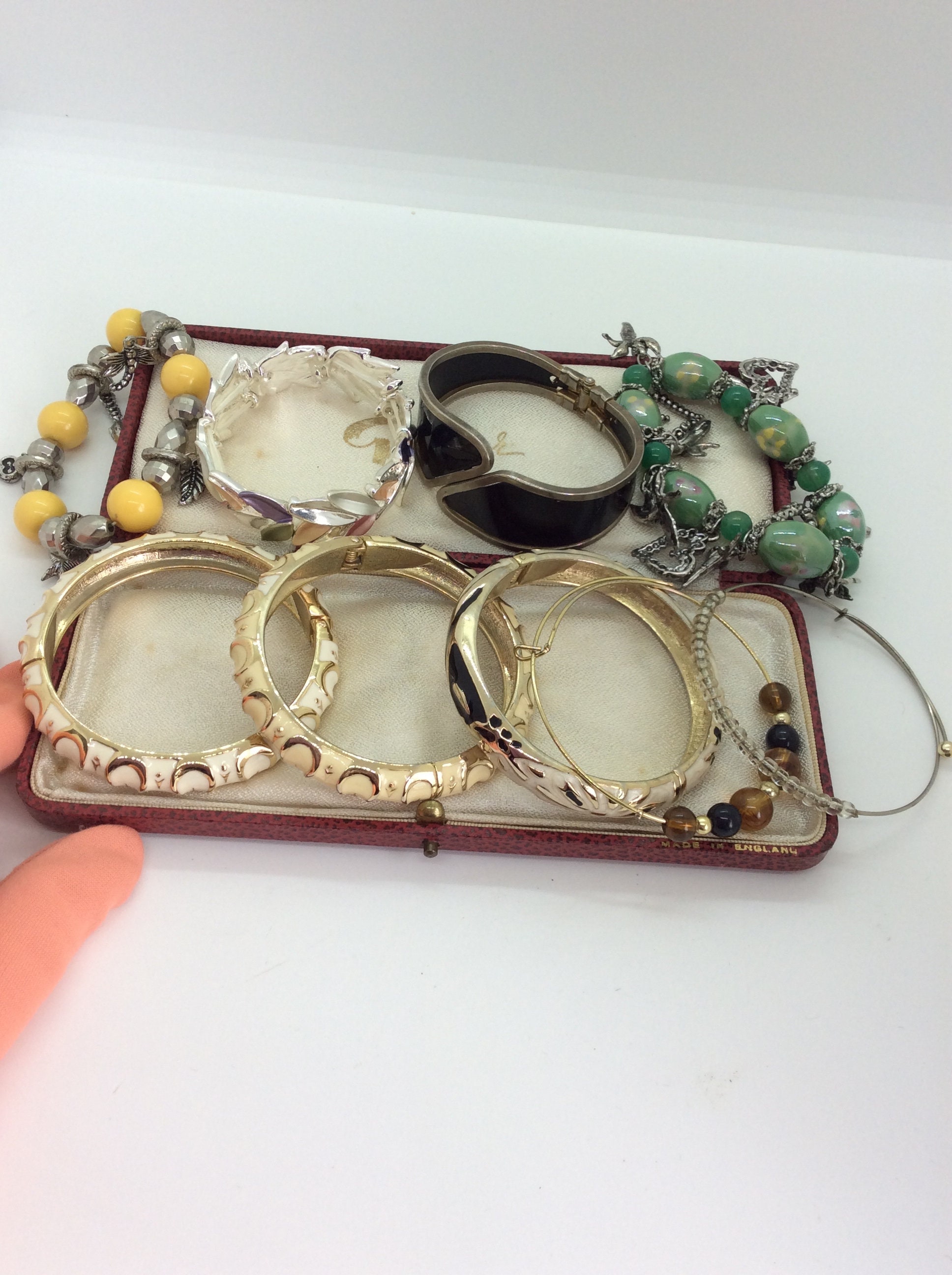 Costume jewellery shops deals