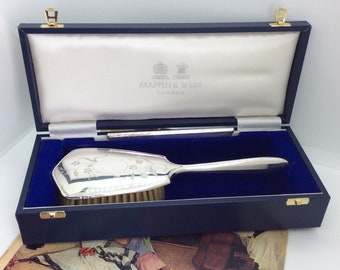 Vintage Mappin and Webb Sterling Silver Hairbrush and Comb set in M&W fitted Case