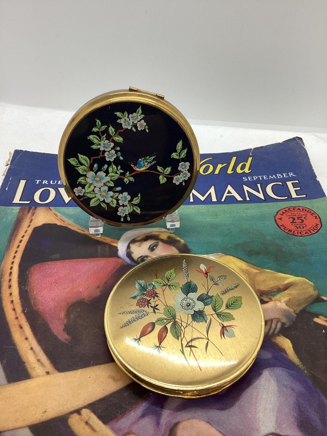 2 Pretty Floral Large Vintage Powder Compacts - Etsy