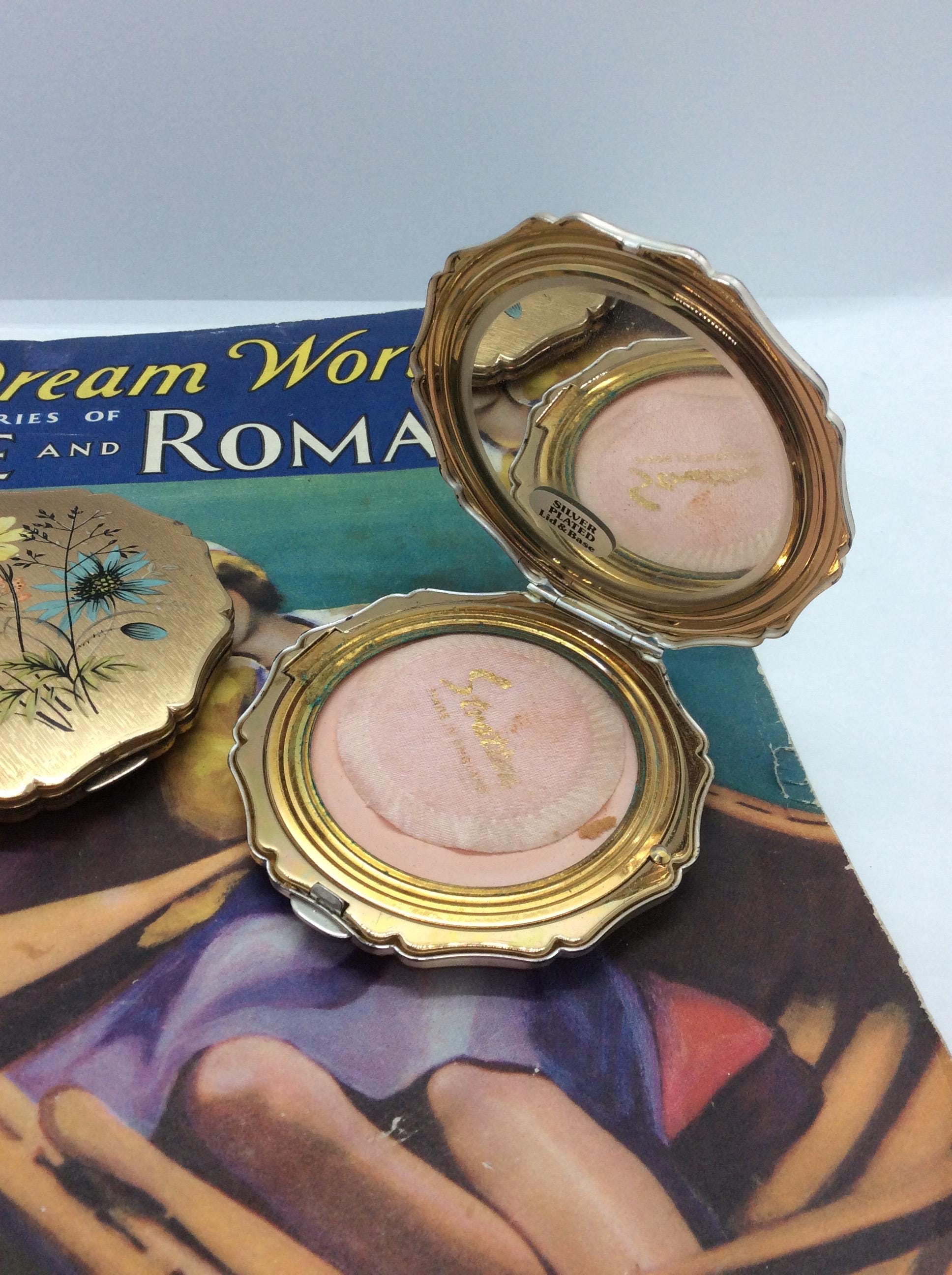 2 Pretty Vintage Princess Stratton Powder Compacts - Etsy