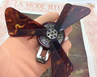 Vintage Unusual La Brise Compact pocket Fan