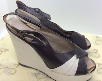 Vintage true 1970s Platform Wedge Shoes size 5