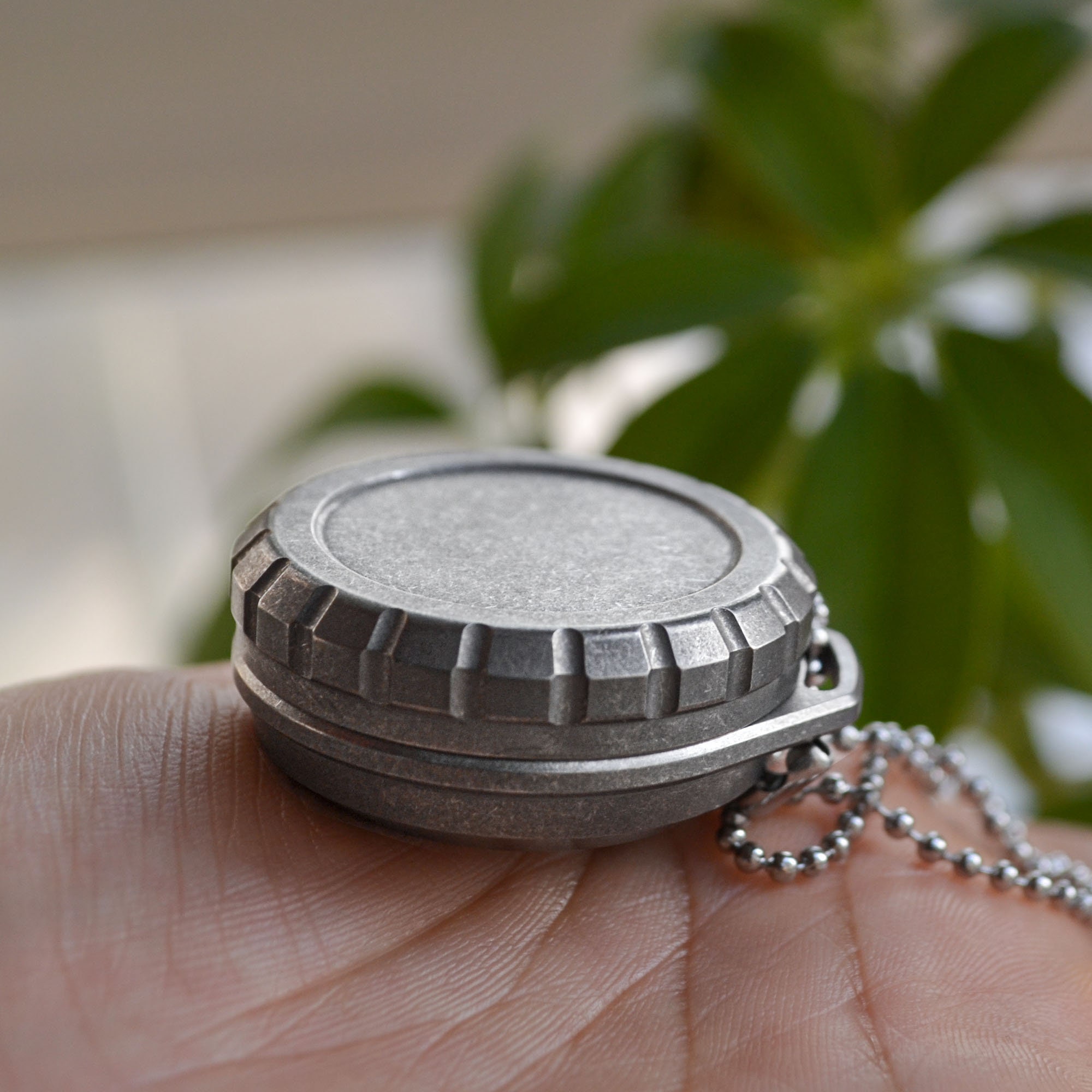 Satisfied shopping Great Quality at Low Prices Titanium Alloy Keychain