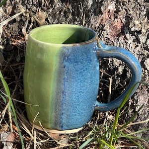 STONEWARE MUG. 16 ounce wheel thrown mug