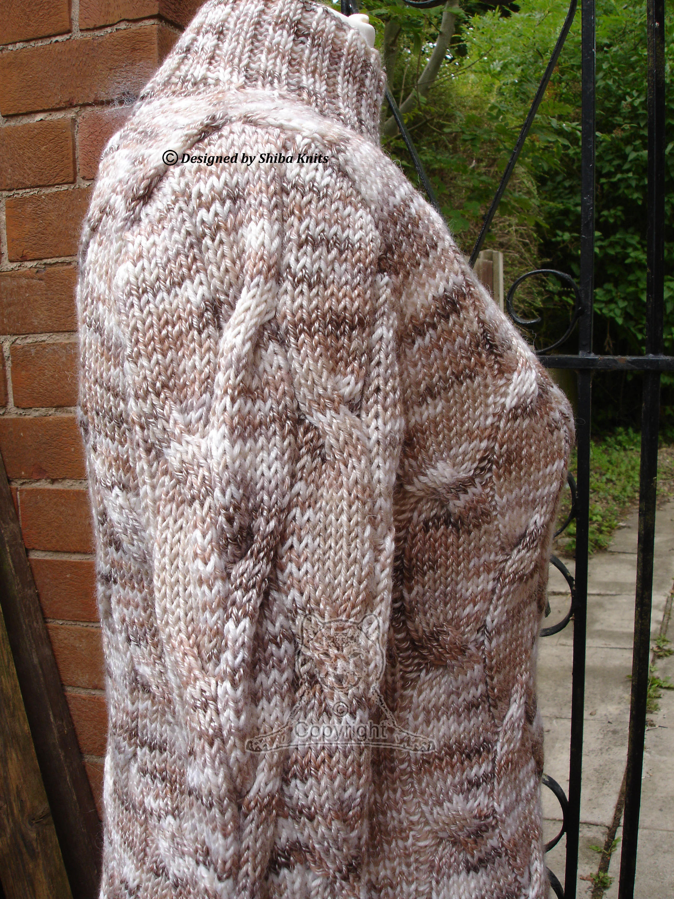 Chunky Cable Knit Sweater In Chocolate Brown