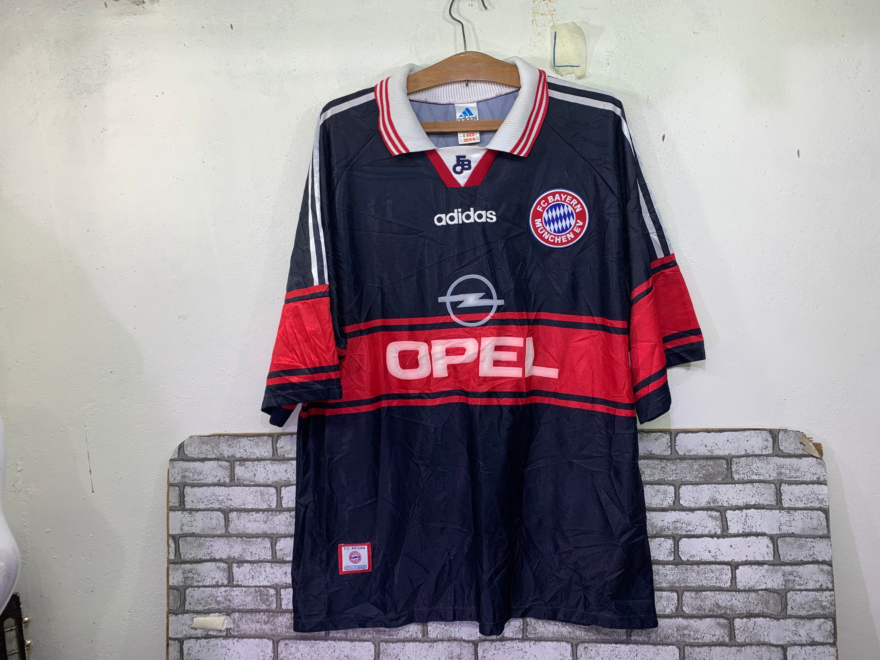 Vintage FC Bayern Munchen 90s Opel Jersey Football Club Vintage FC Bayern Munchen 90s Opel Jersey Football Club