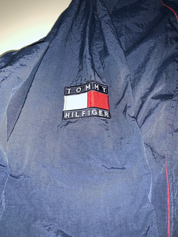 Rare Tommy Hilfiger Spellout Big Logo Embroidery Hoodie Multicolor
