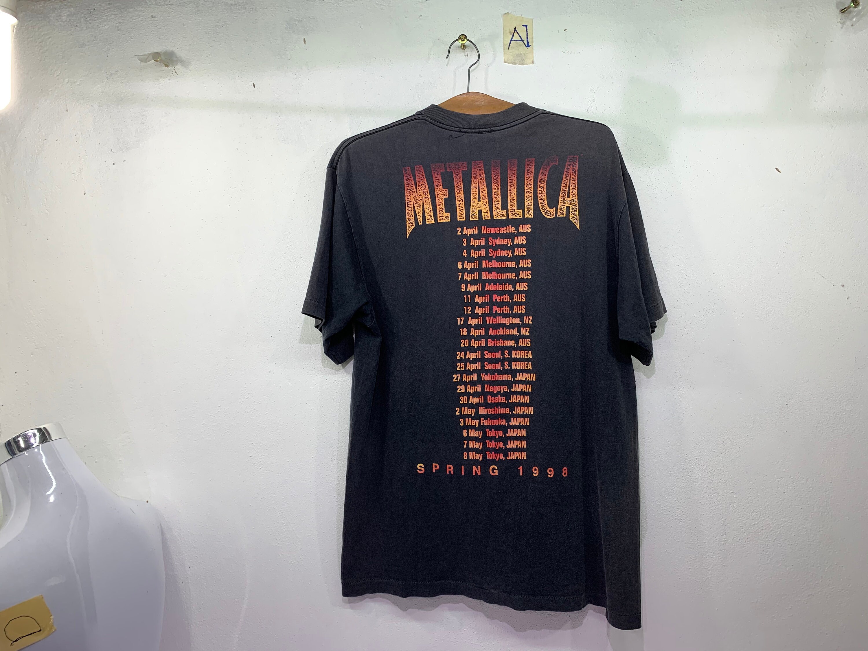metallica t shirt melbourne