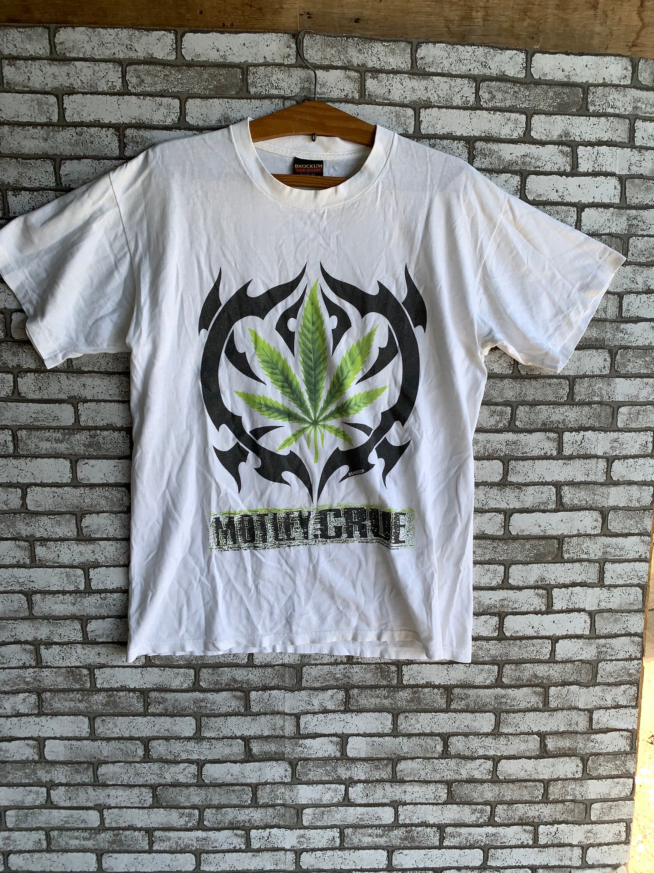 Mötley Crüe Smoke the Sky T-shirt L White | eBay