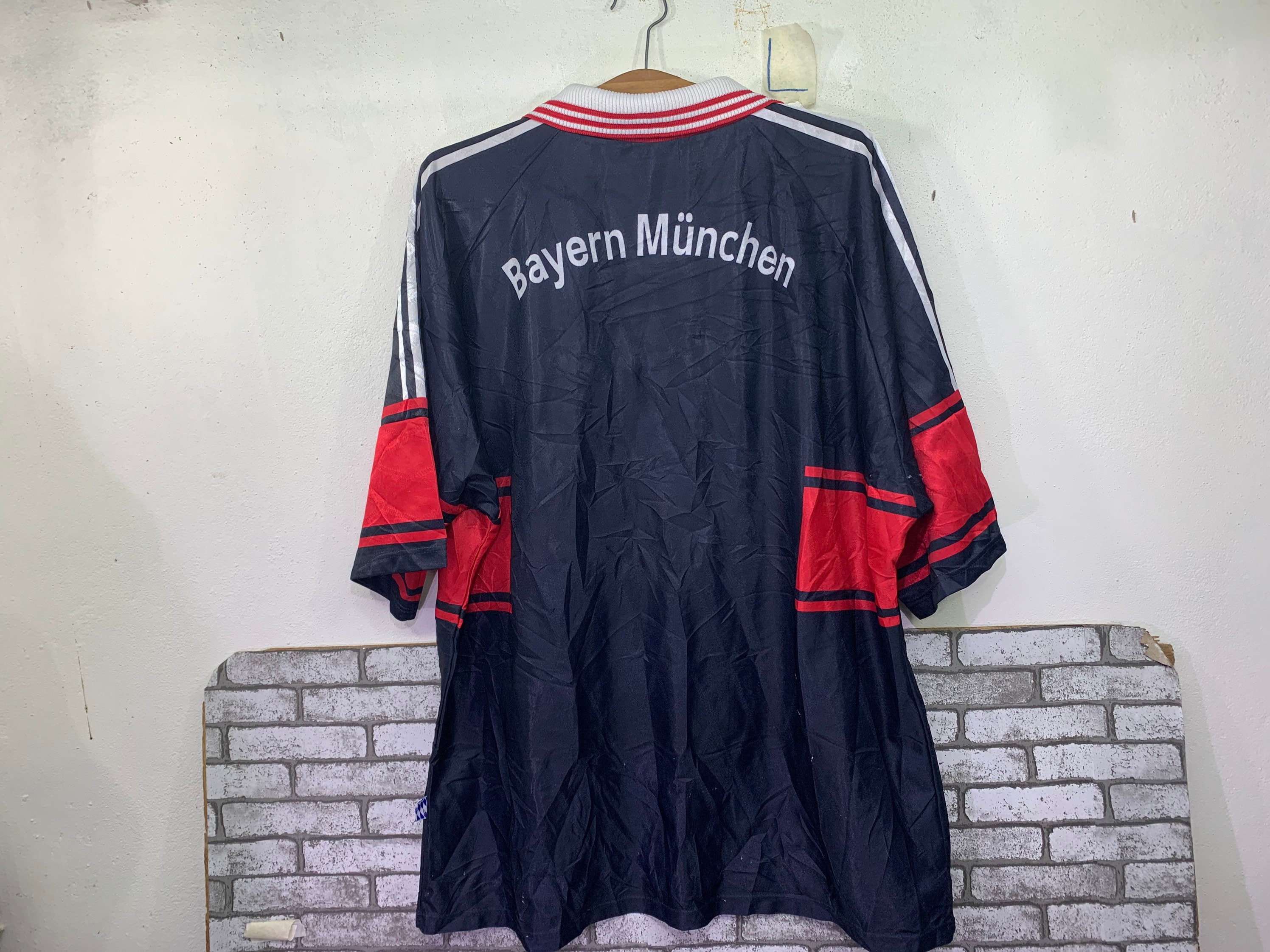 Vintage FC Bayern Munchen 90s Opel Jersey Football Club Vintage FC Bayern Munchen 90s Opel Jersey Football Club