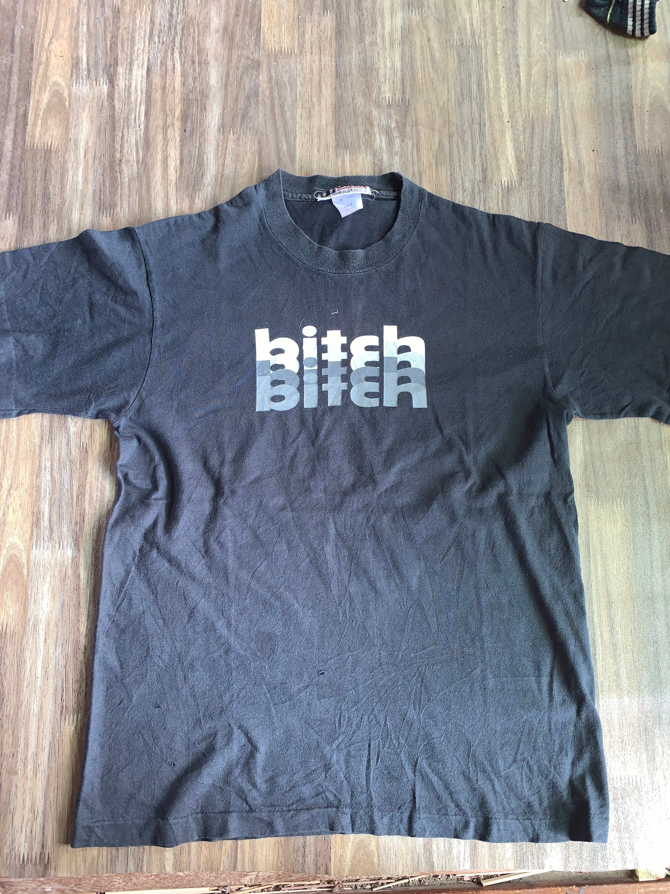90s bitch skateboard tシャツ　ヴィンテージ Vintage Bitch Skateboards Spellout Big Logo 90s Single