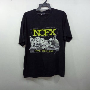 【山田bot さま】NOFX「THE DECLINE」ＴシャツXL　FAT 山田bot さま】NOFX「THE DECLINE」TシャツXL FAT - メルカリ
