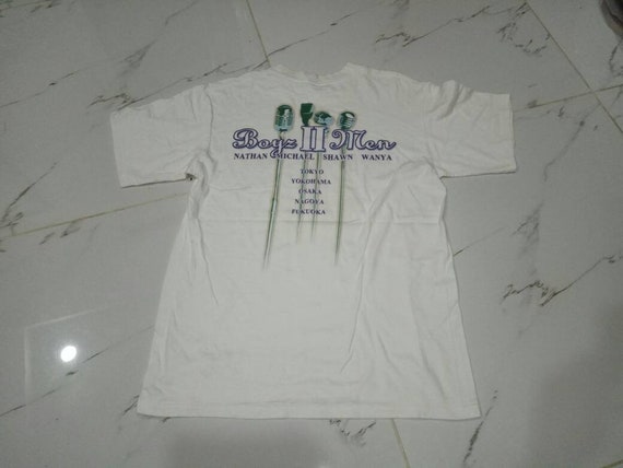 Vintage Boyz II Men American R&B vocal group   emotional ballads and a cappella harmonies Japan Tour  Nathan Michael Shawn Wanya  M store T View 6