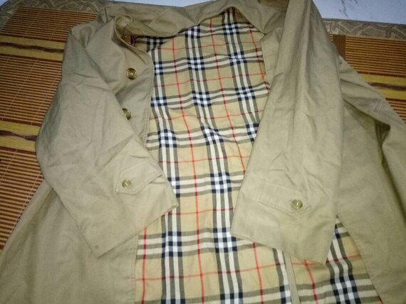 Vintage rare!! Burberrys Trench coat Made in Engl… - image 4