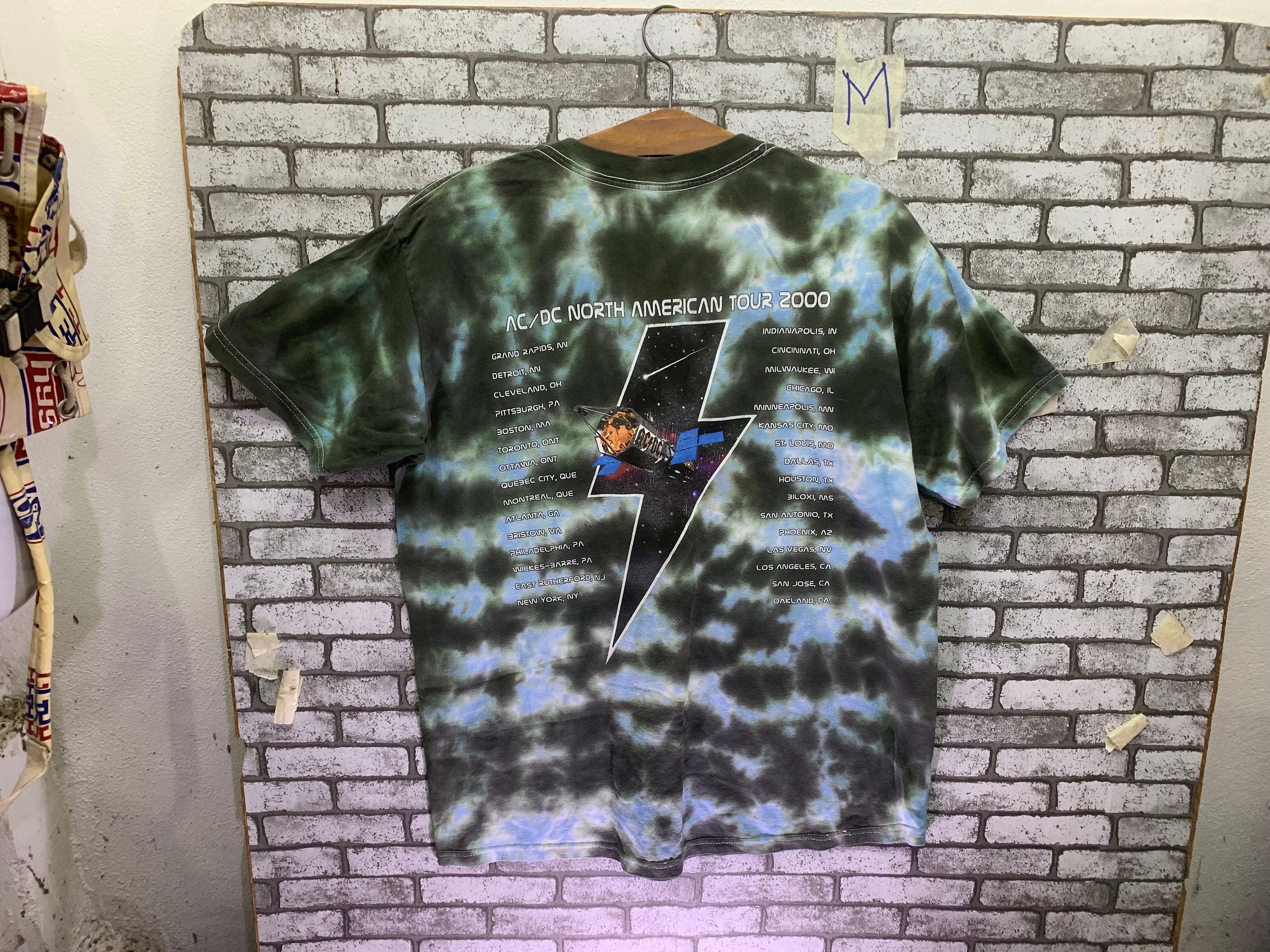 AC/DC 2000 Tour Tシャツ タイダイ XL il_fullxfull.5452802182_dqw0.jpg