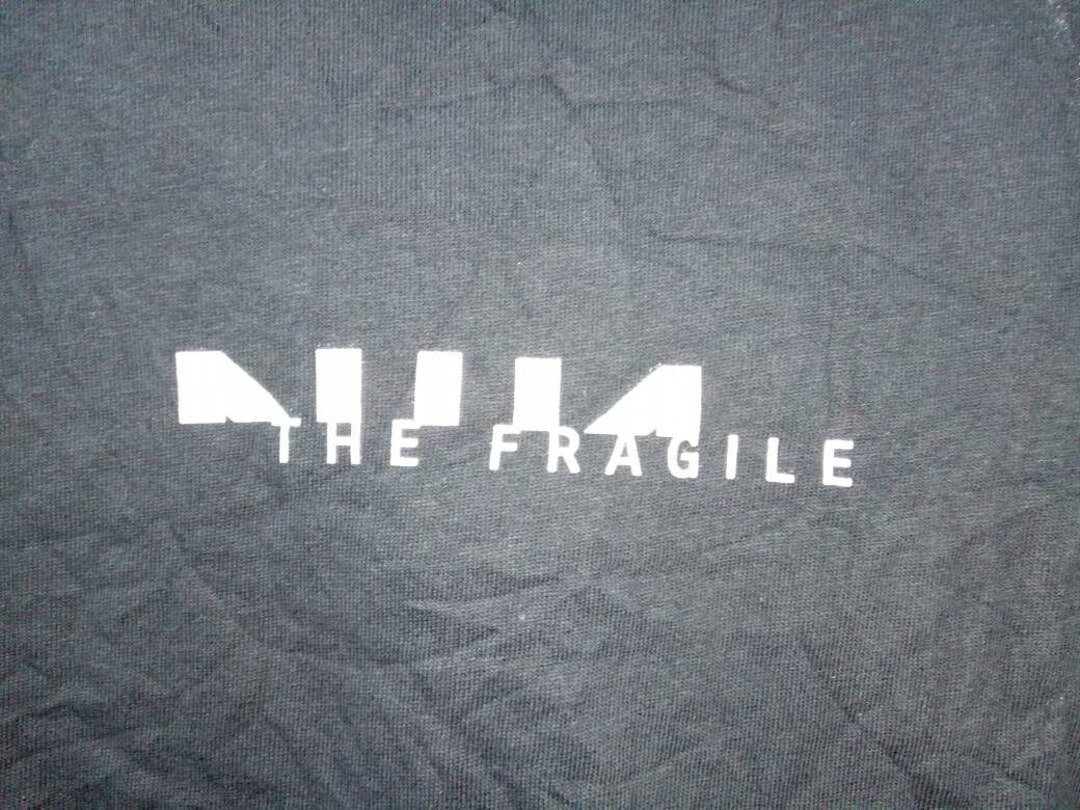 NINE INCH NAILS Europe Tour 2018 Tシャツ 60181405_035_alt2.jpg?sw=2000&