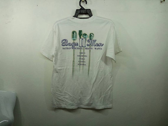 Vintage Boyz II Men American R&B vocal group   emotional ballads and a cappella harmonies Japan Tour  Nathan Michael Shawn Wanya  M store T View 2