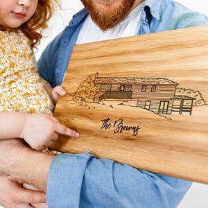 Aangepaste huisschets snijplank, gepersonaliseerd eerste huiscadeau, aandenken makelaar afbeelding 1
