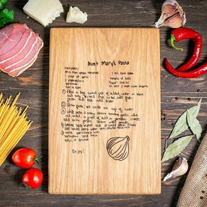 Tabla de cortar con recetas grabadas, tablero de recuerdos familiares, receta escrita a mano, decoración de cocina, regalo de cumpleaños para él, regalo para abuelos