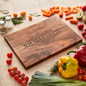 Cutting Board with Family Name, Personalized engagement gift, Engraved cutting board, Wedding gift, Bridal shower gift for Her