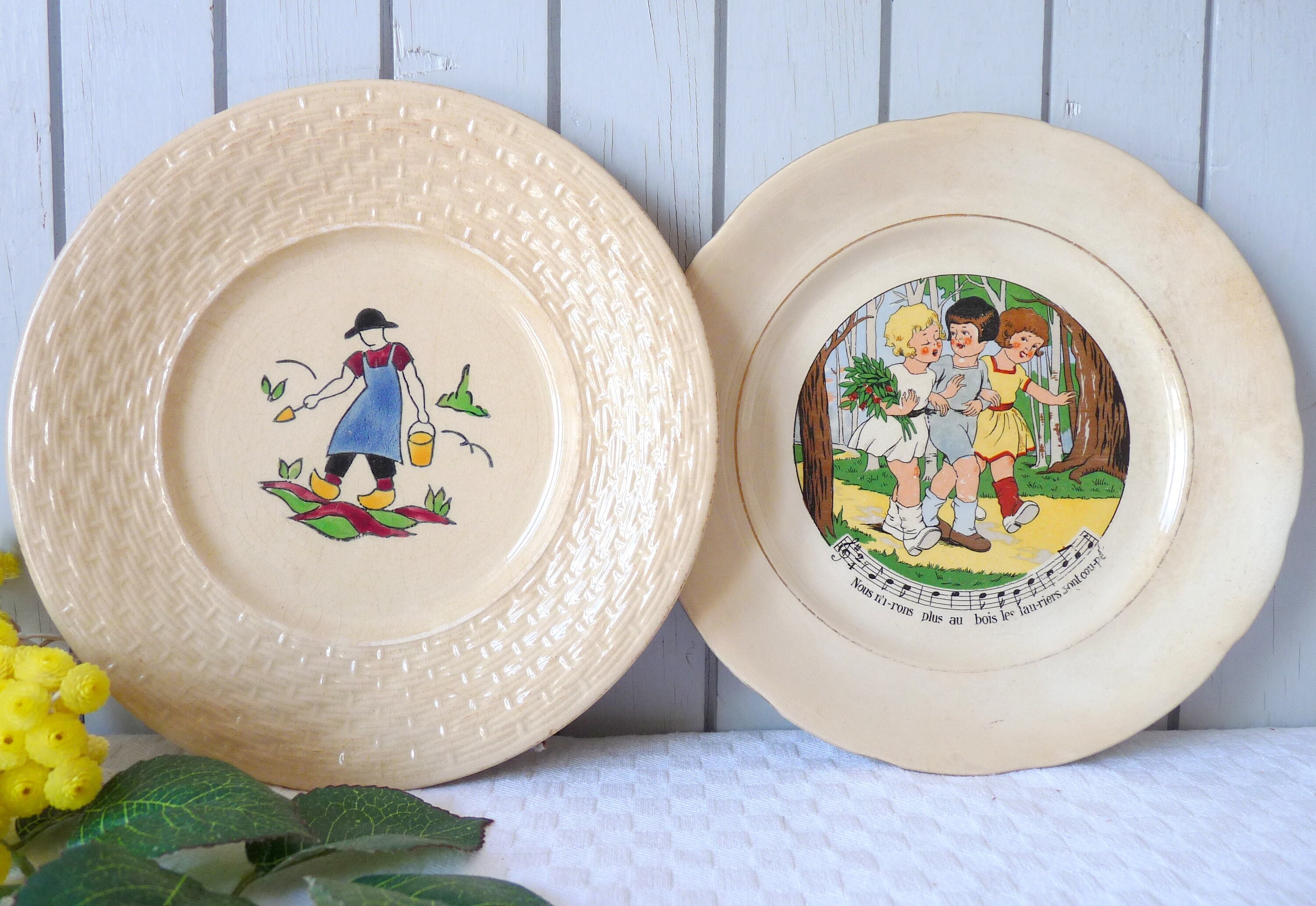 2 Français Vintage Gien et Digoin Dessert Plates Antique Chidren's Decor White Plates, Country Kitch