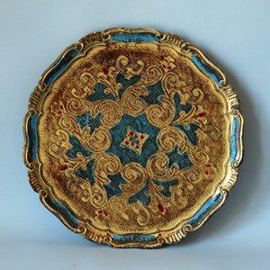 Small Vintage Venetian Tray with Gold and Blue Decor and Scalloped Rim, 1960s Florentine Round Wood Platter in Rococo Style