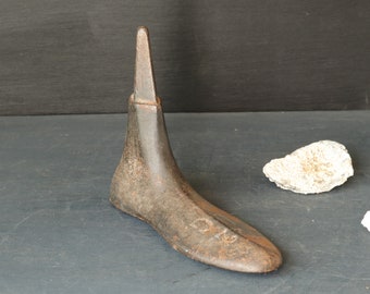 Cobbler's Cast Iron Shoe Last, French Vintage Shoemaker Form, Rustic Door Stopper