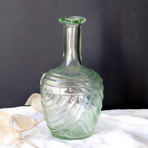 Vintage Green Glass Decanter: Embossed Stripe Retro Bar Vase
