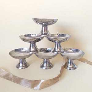 6 French vintage ice cream cups, 1970s GUY DEGRENNE 10/18 stainless steel dessert cups, minimalist footed metal bowls, retro wedding gift