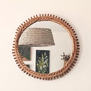 Small French vintage sun-shaped mirror with rattan frame, 1970s circular sun mirror with woven wicker frame