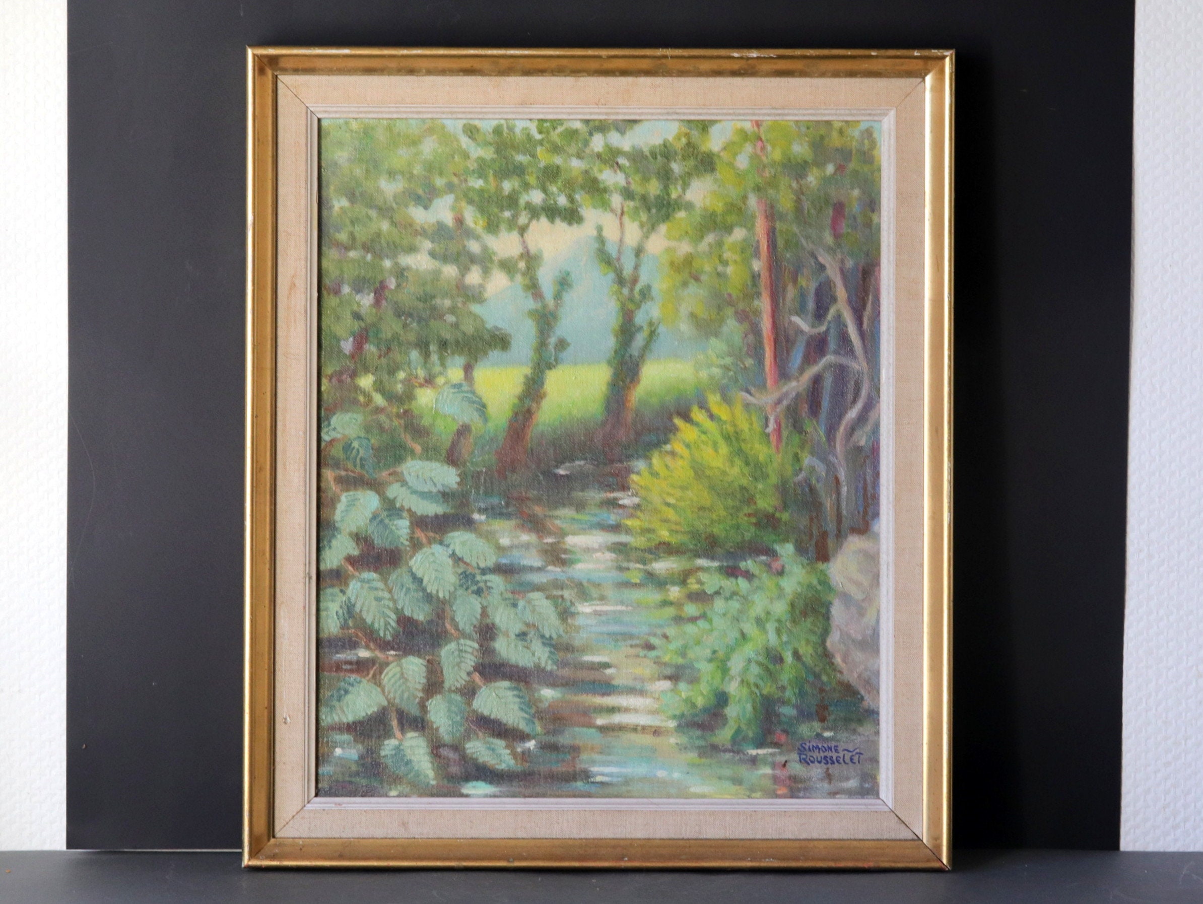 Français Vintage Stream in The Forest Oil Painting On Board, Gilded Wood Frame, Œuvres d'art Signées