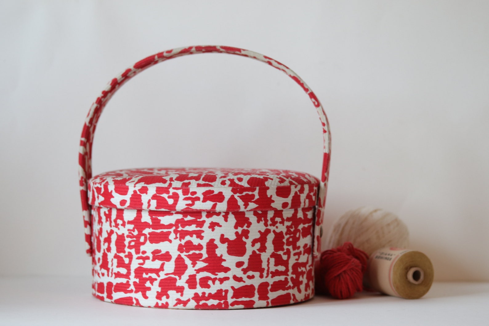 Vintage Round Sewing Box With Tray 1960s Italian Haberdashery Etsy