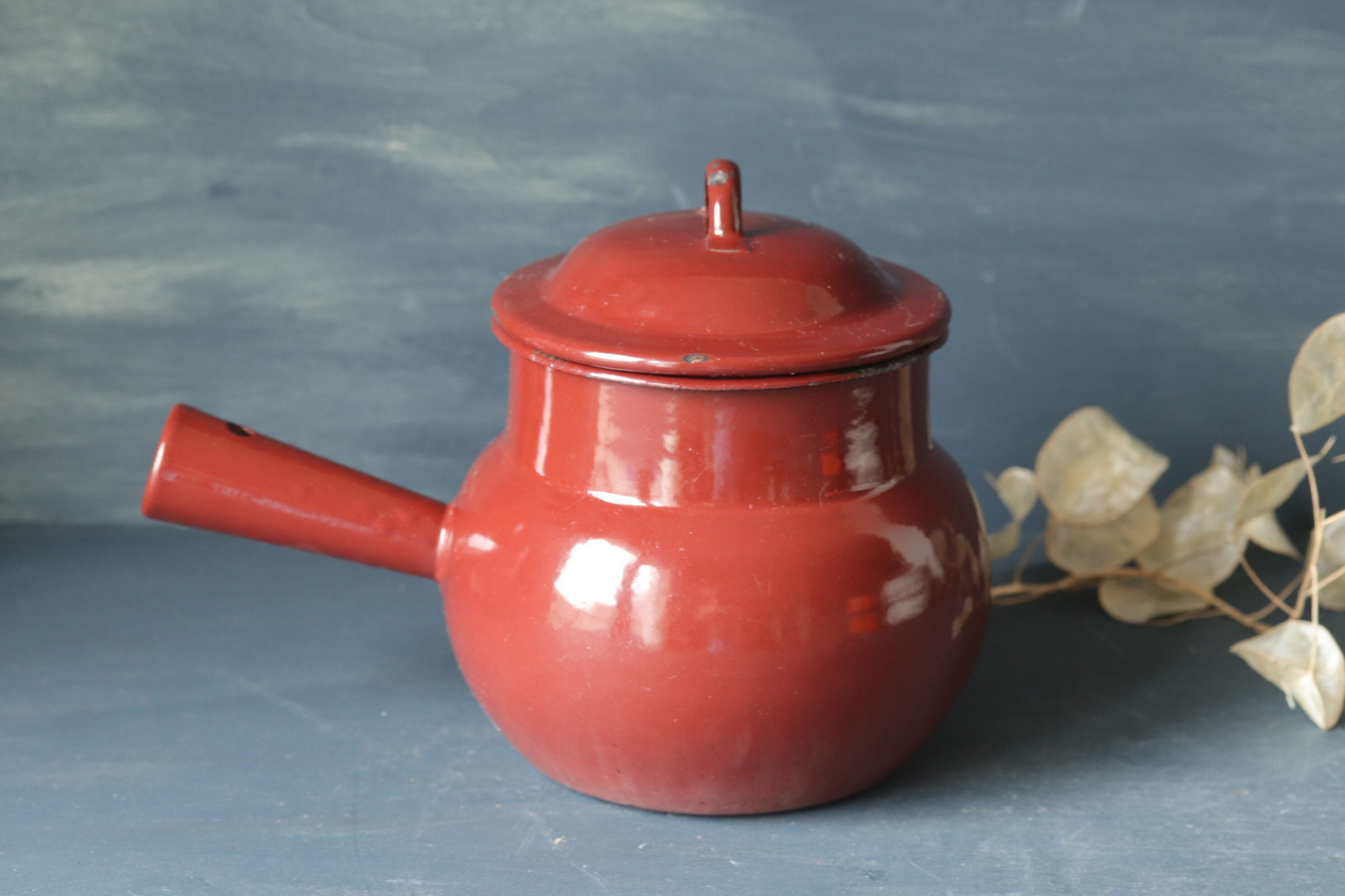 Vintage Brown Enamel Cooking Pot avec Couvercle, Poêle de Feu Camp Des Années 1950 Poignée, Décor Cu