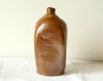 Botella antigua de Bitterwasser de gres alemán: botella de agua esmaltada con sal del siglo XIX