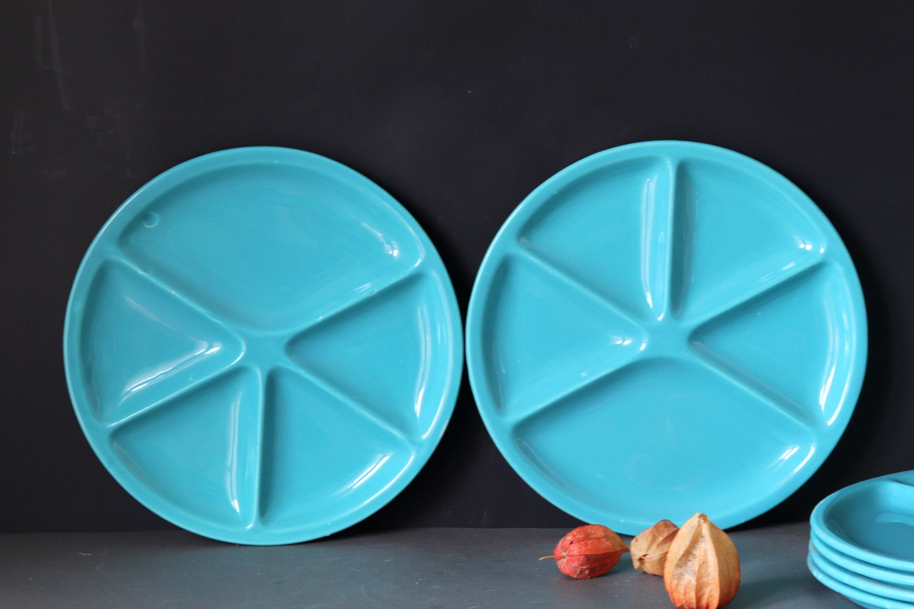 Français Vintage Le Creuset Turquoise Divided Plates