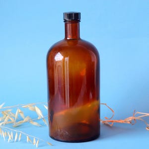 French Vintage Brown Glass Pharmacy Bottle with Bakelite Stopper