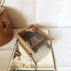 French vintage wood berry picker comb, rustic harvesting scoop, handcrafted blueberry rake, wood and iron berry picking tool, farmhouse tool
