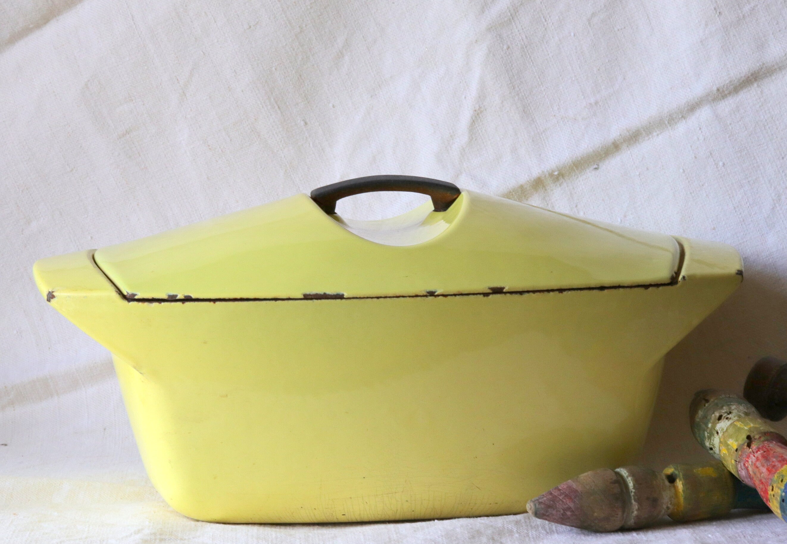 xl Vintage Le Creuset Dutch Oven, 5.5 Loewy Yellow Cast Iron Coquelle, 1958 Iconic Français Cookware