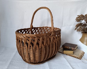 French Vintage wicker basket with Handle, Handmade Shopping Basket, Traditional Picnic Basket, Rustic French Farmhouse Decor