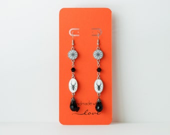 Vintage Spider Drop Earrings - Halloween Jewelry - Long Dangles - Spiders - Black Silver Vintage Bead Jewelry - Goth - Spooky Collection