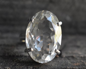 AAA Oval Crystal Quartz Ring, 925 Sterling Silver Ring